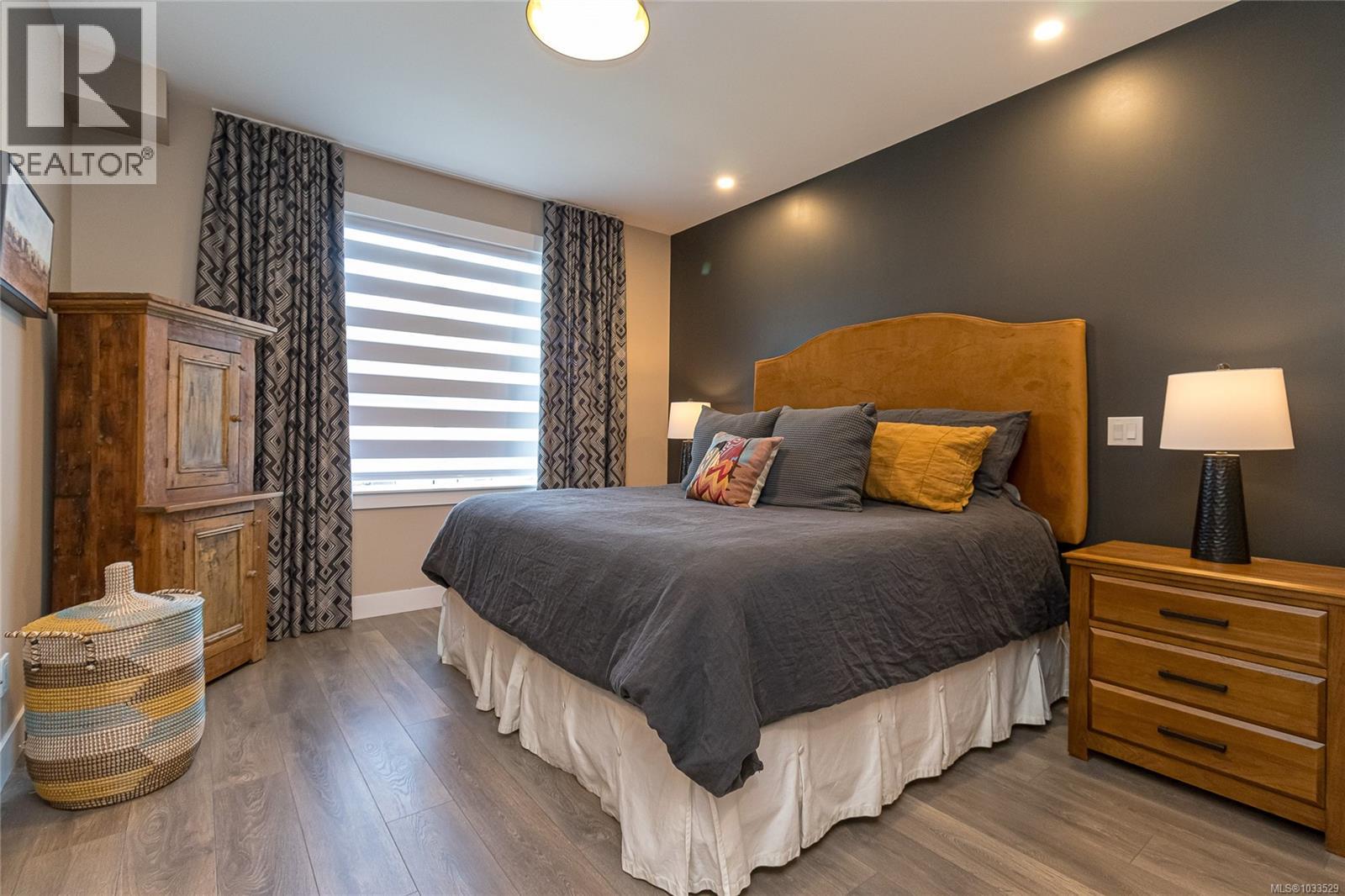 #104 467 Royal Bay Dr - 16