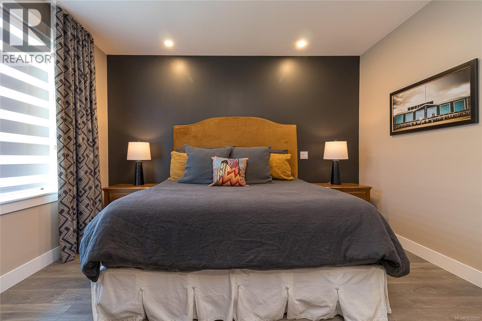 #104 467 Royal Bay Dr - 17