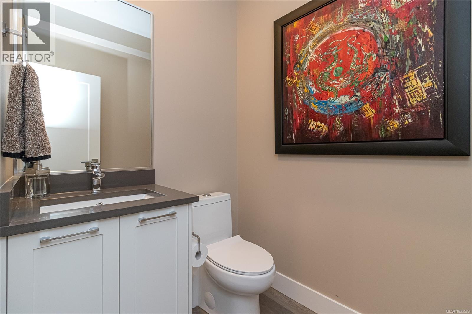 #104 467 Royal Bay Dr - 24