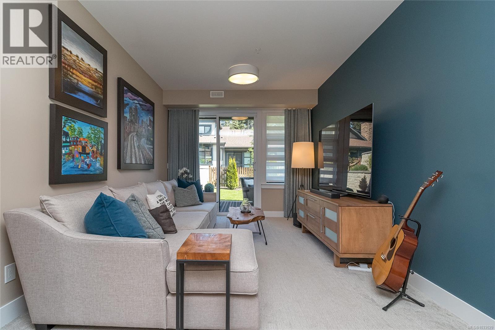 #104 467 Royal Bay Dr - 25