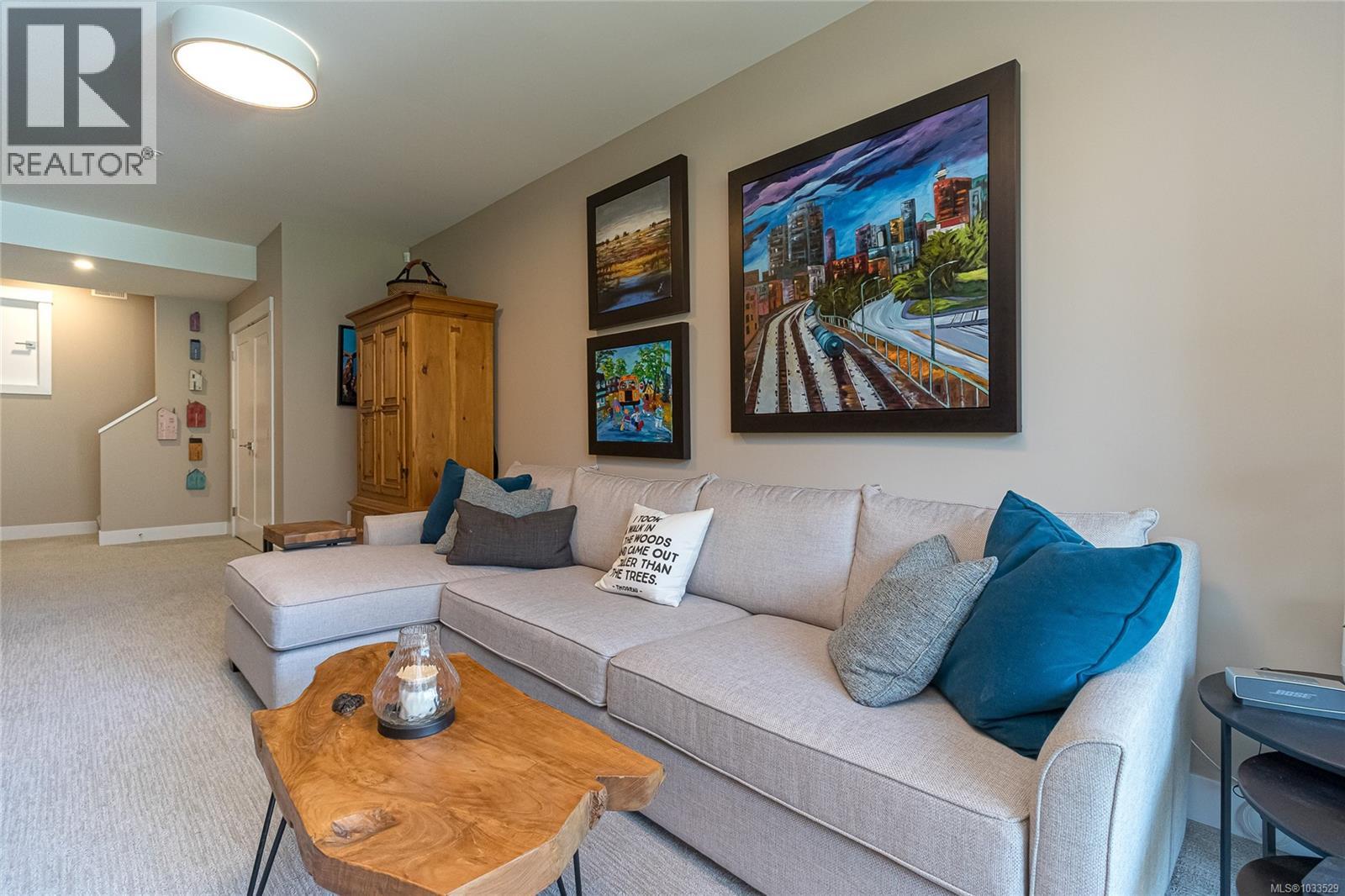 #104 467 Royal Bay Dr - 26