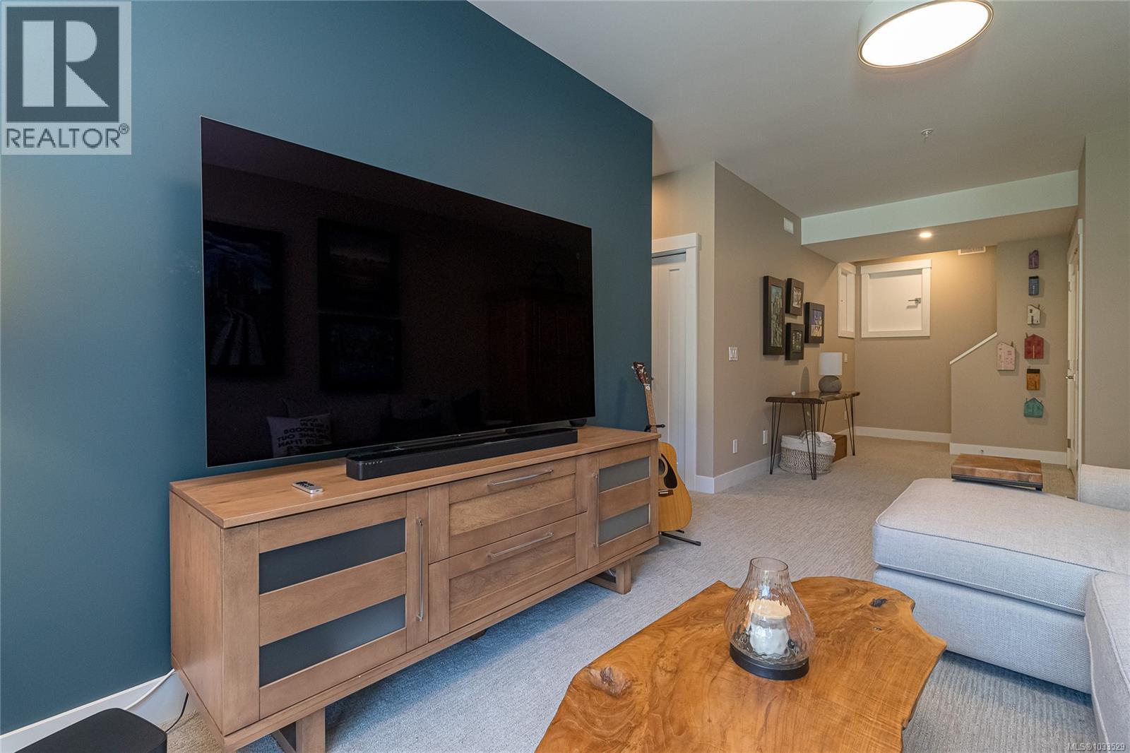 #104 467 Royal Bay Dr - 27