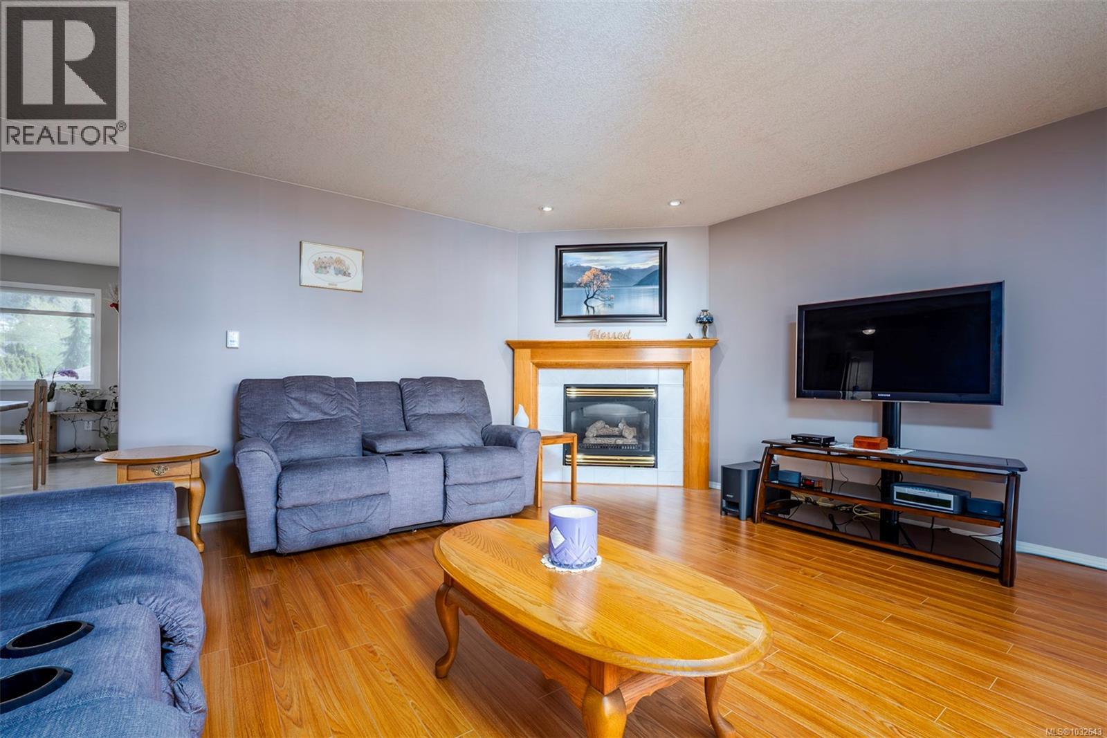 5951 Cathedral Cres - 22