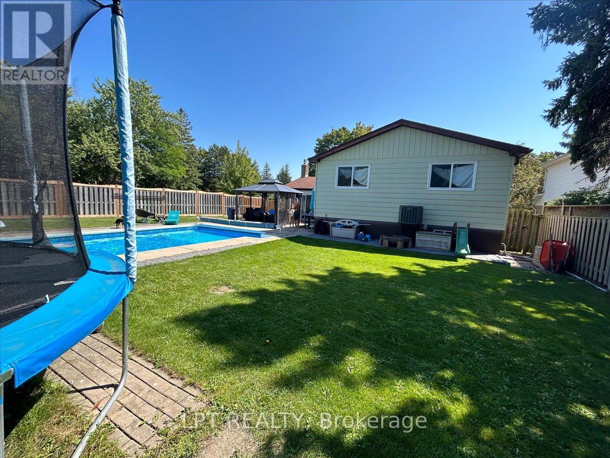 26 WRIGHT CRESCENT S - 40