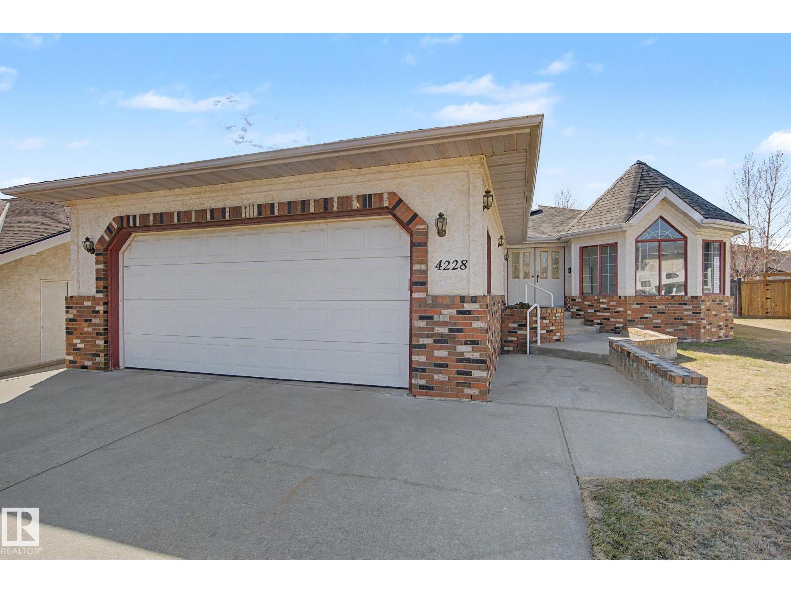 4228 46 ST NW, Edmonton