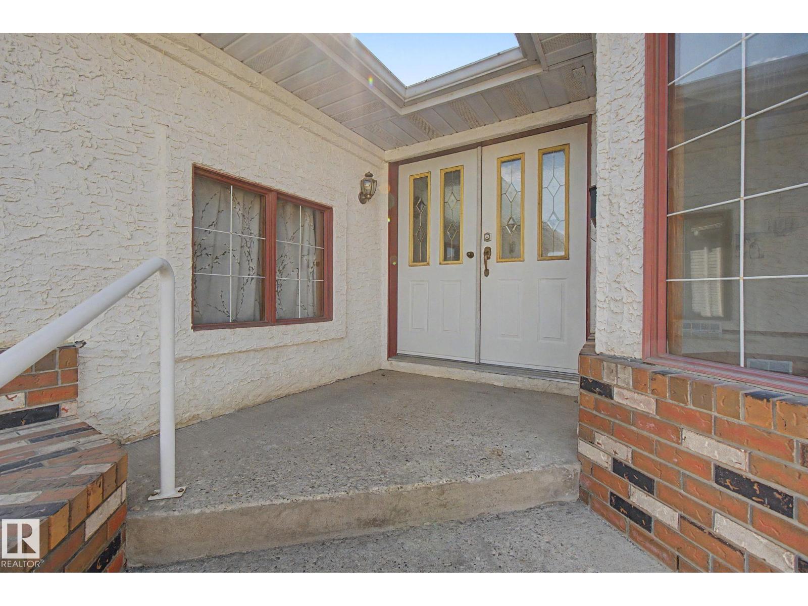 4228 46 ST NW, Edmonton