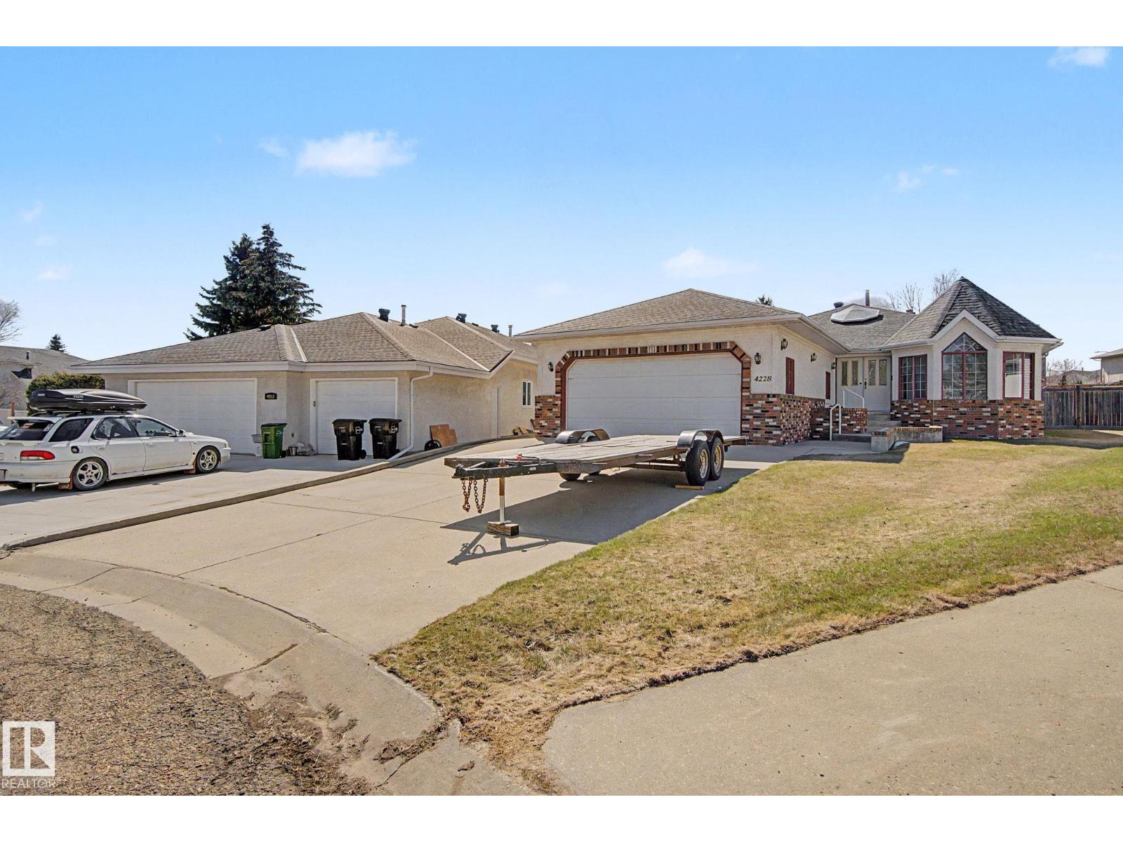 4228 46 ST NW, Edmonton