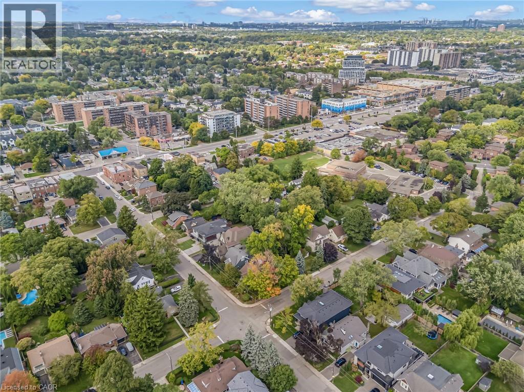 63 MINNEWAWA Road, Mississauga, Ontario, L5G1C6 — Photo 13