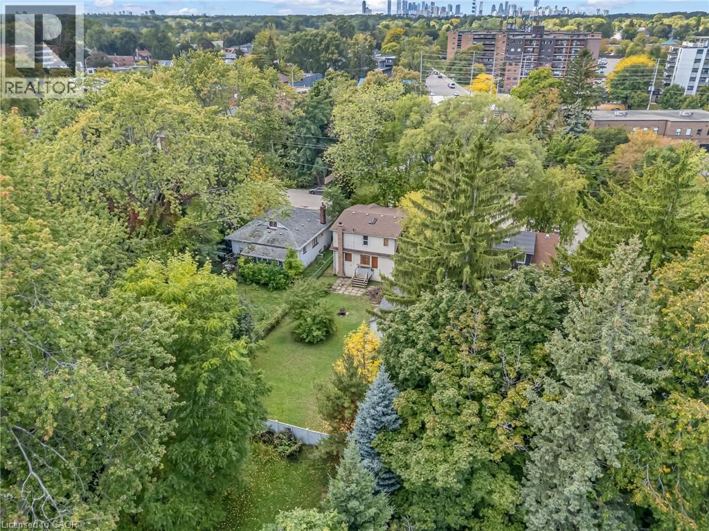 63 MINNEWAWA Road, Mississauga, Ontario, L5G1C6 — Photo 24