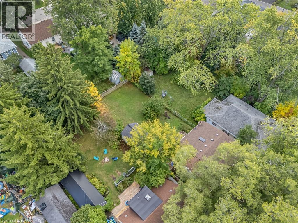 63 MINNEWAWA Road, Mississauga, Ontario, L5G1C6 — Photo 23