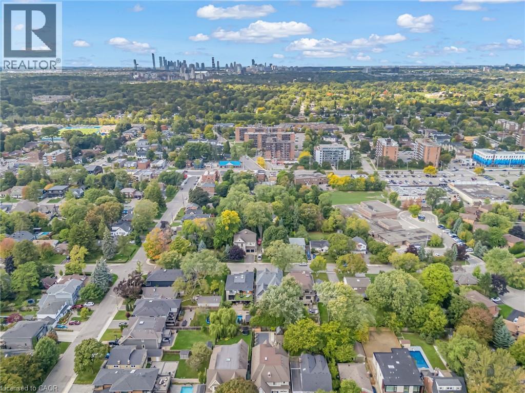 63 MINNEWAWA Road, Mississauga, Ontario, L5G1C6 — Photo 15