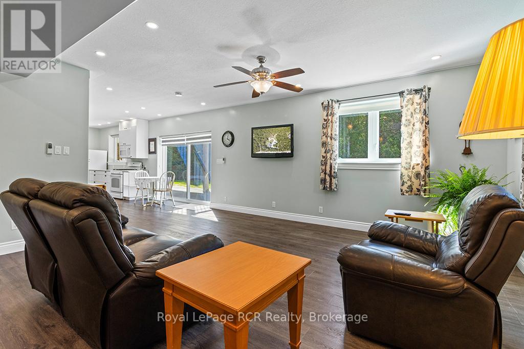109 PIKE STREET - 28
