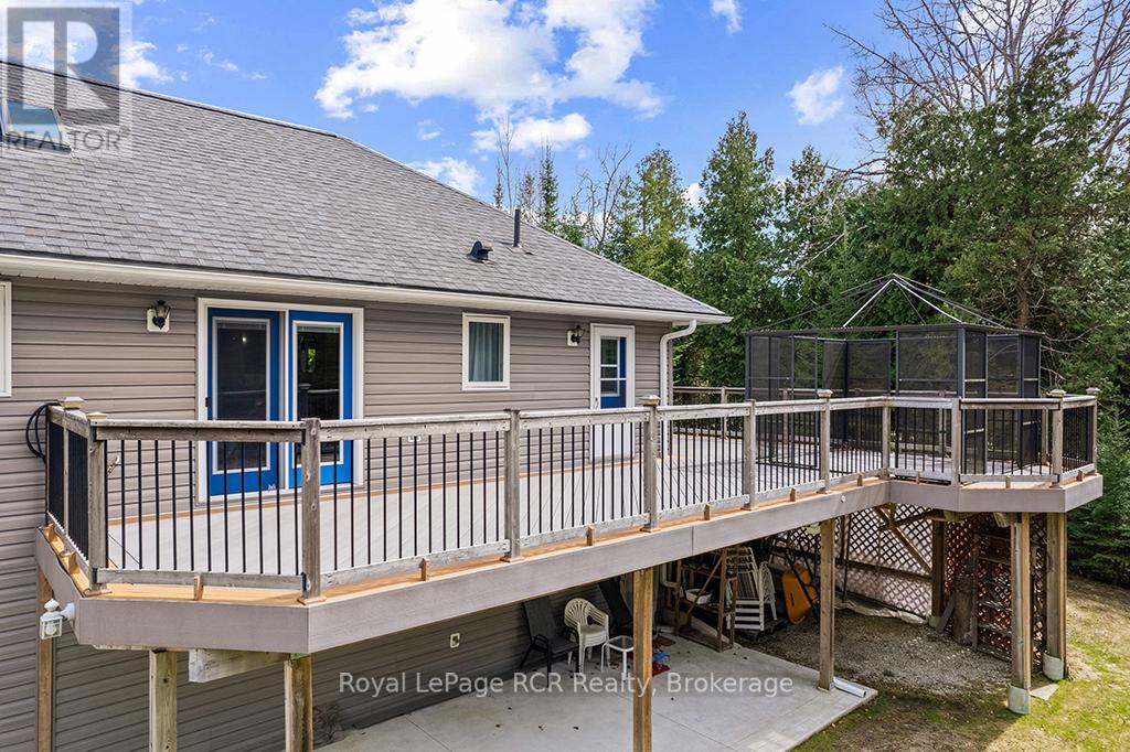 109 PIKE STREET - 36