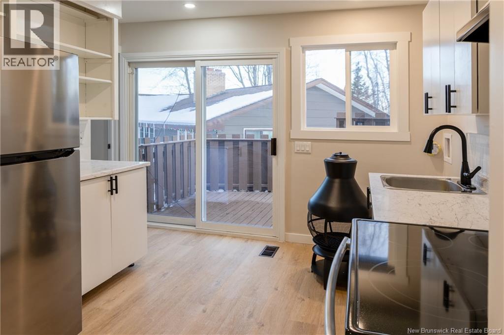 56 Chandler Crescent - 12