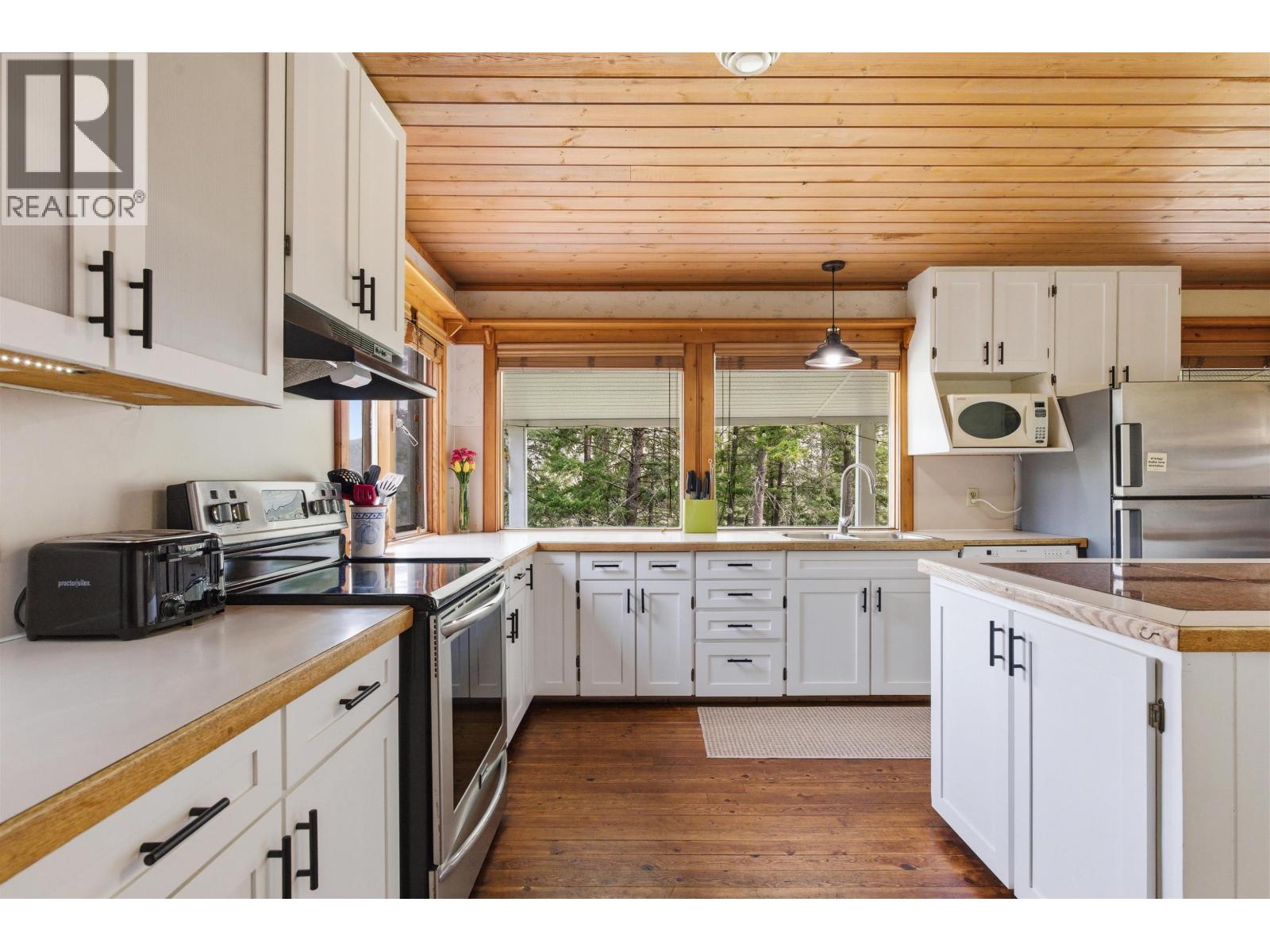 5993 WEST FRASER ROAD - 11
