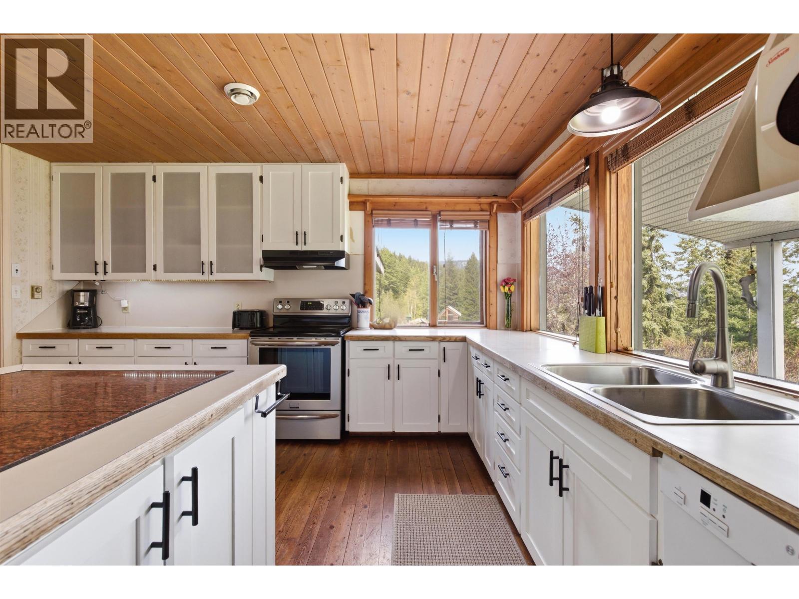 5993 WEST FRASER ROAD - 10