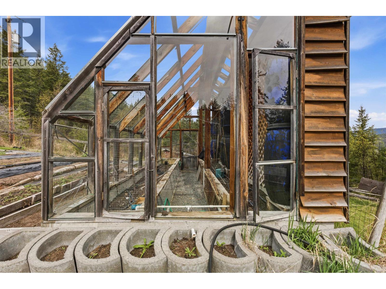 5993 WEST FRASER ROAD - 24