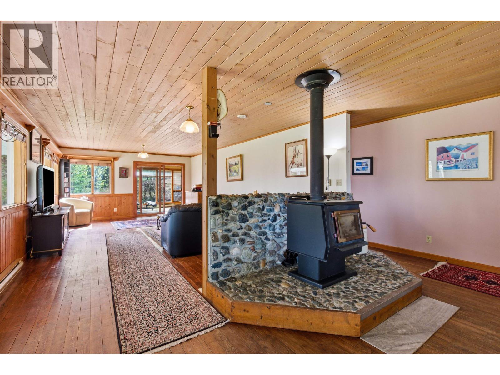 5993 WEST FRASER ROAD - 12