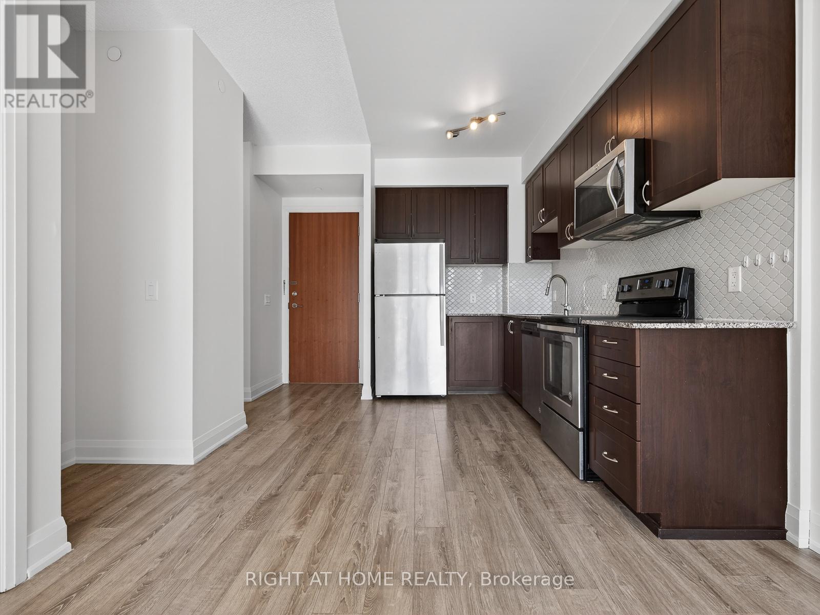 #518 2800 KEELE STREET - 9