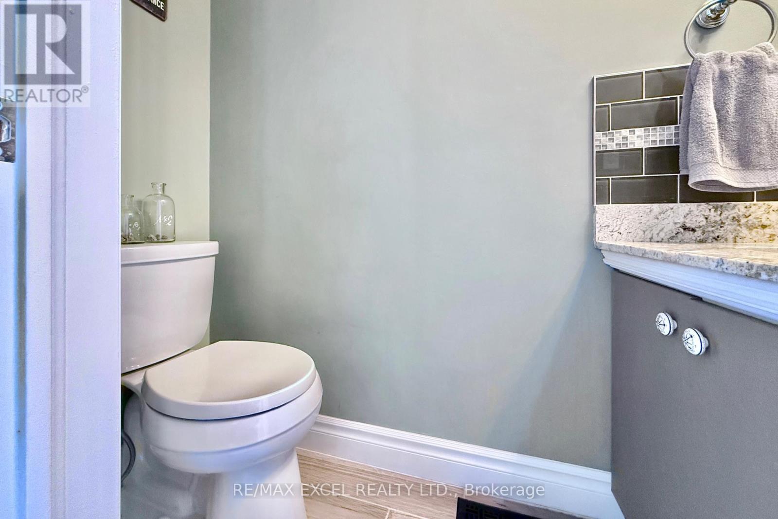 150 TROTHEN CIRCLE - 13