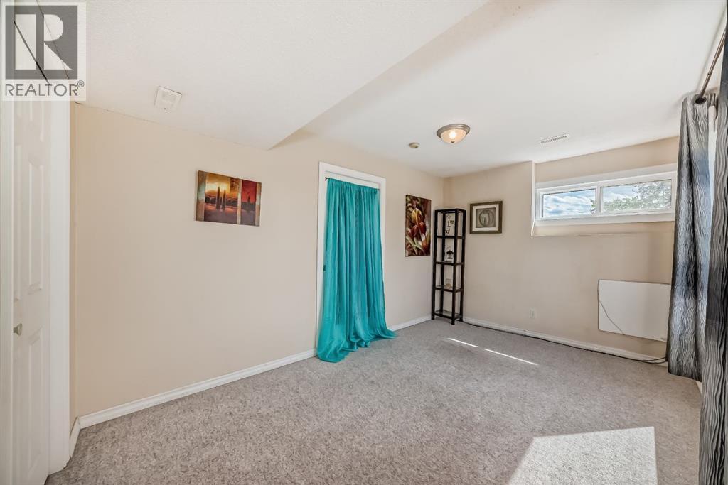 240076 PARADISE MEADOW Drive - 37