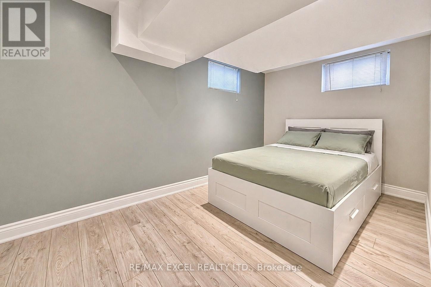 150 TROTHEN CIRCLE - 28