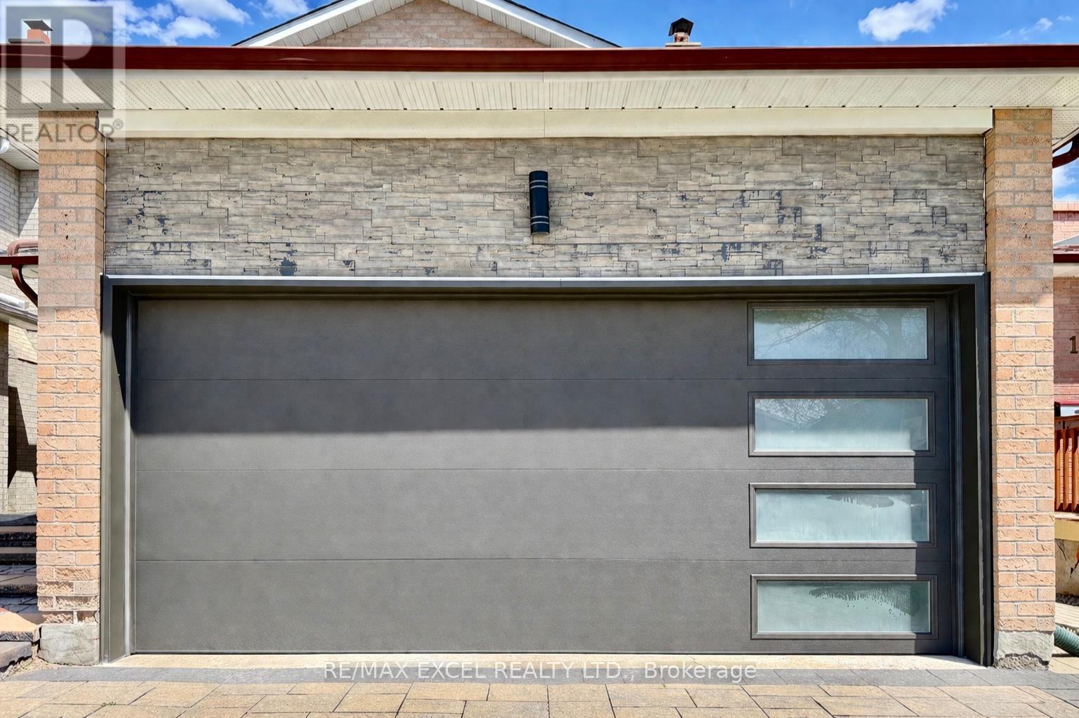 150 TROTHEN CIRCLE - 32