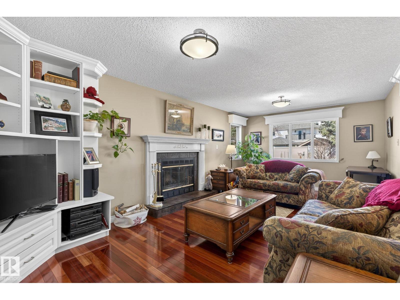 3108 36B AV NW, Edmonton