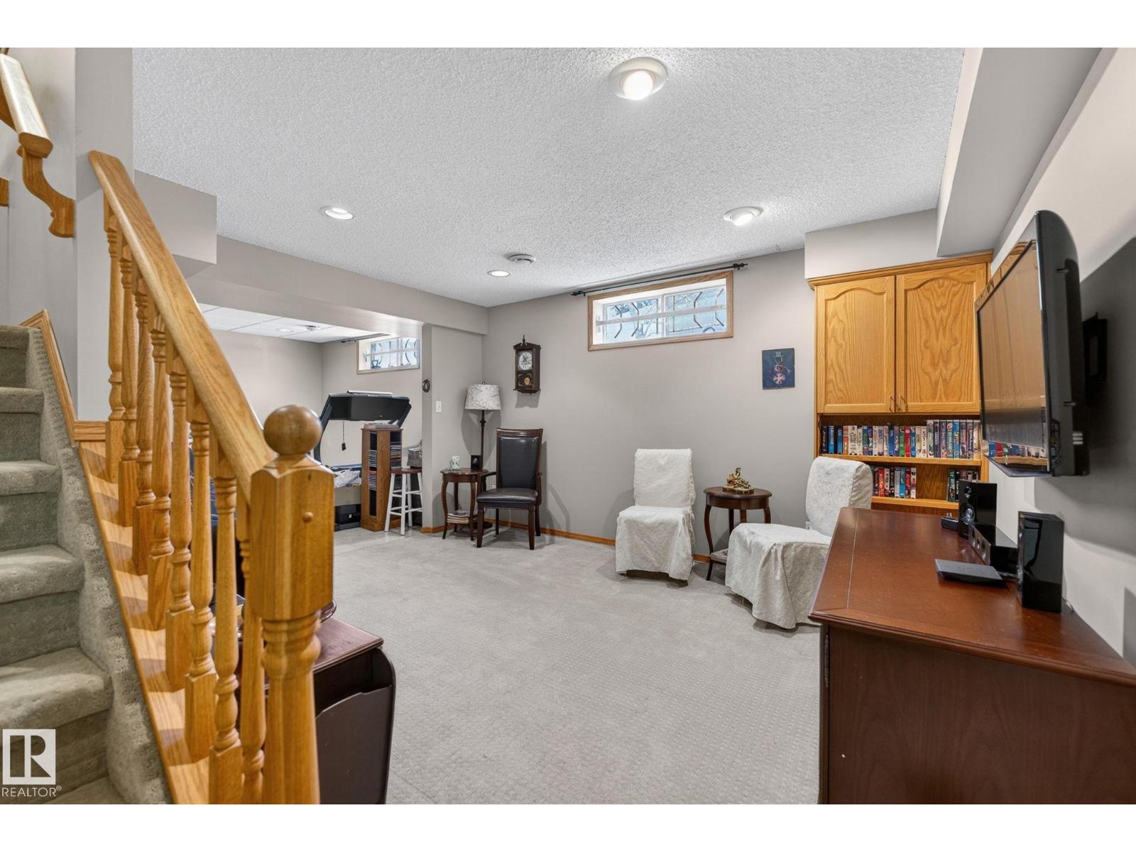 3108 36B AV NW, Edmonton