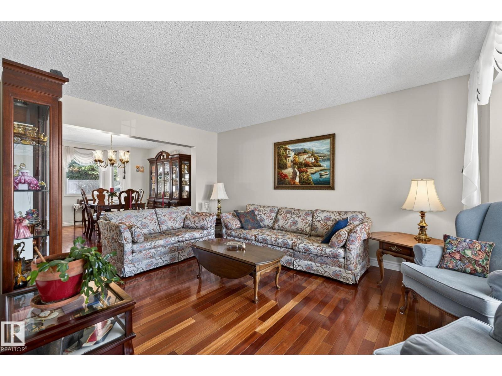 3108 36B AV NW, Edmonton