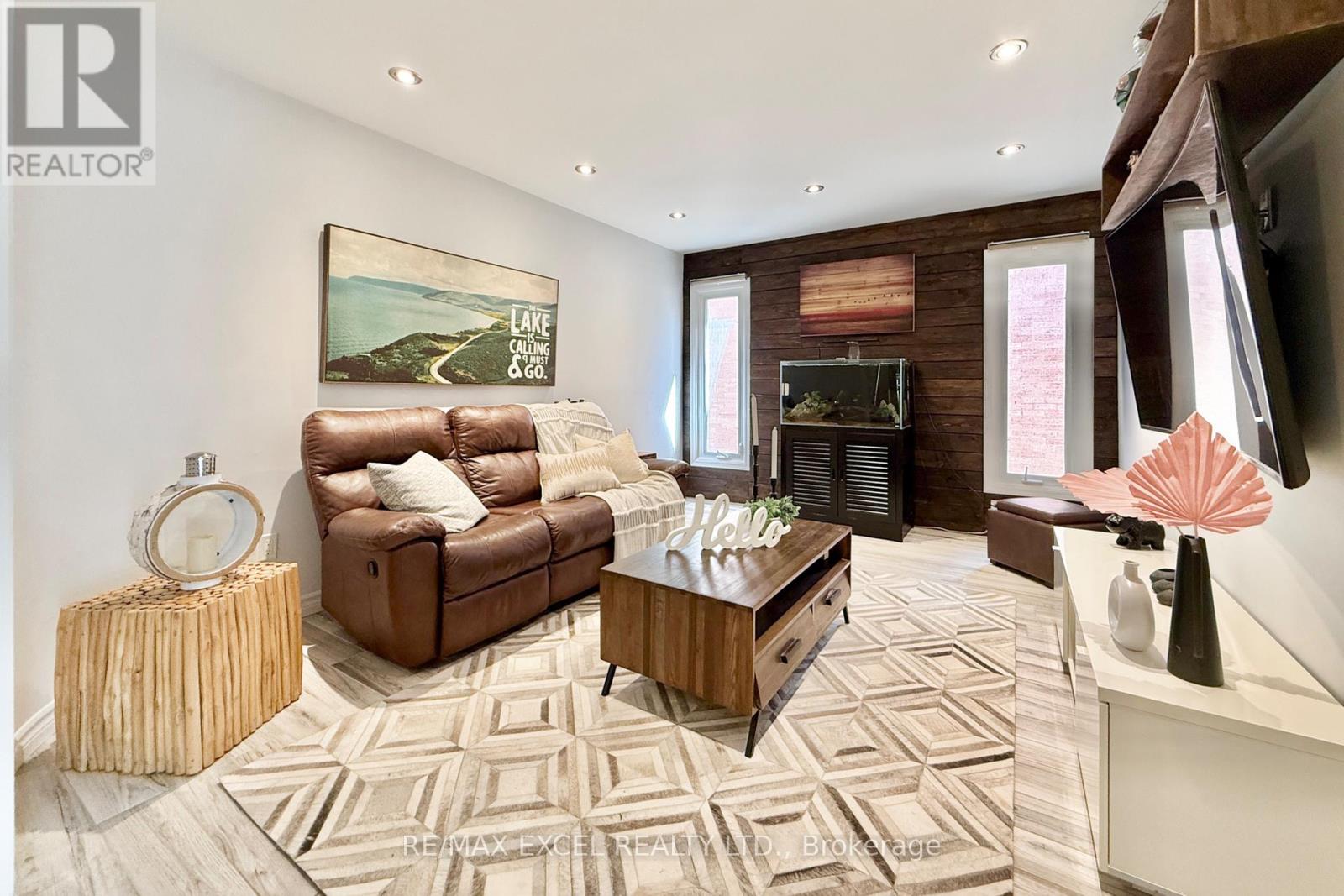 150 TROTHEN CIRCLE - 4