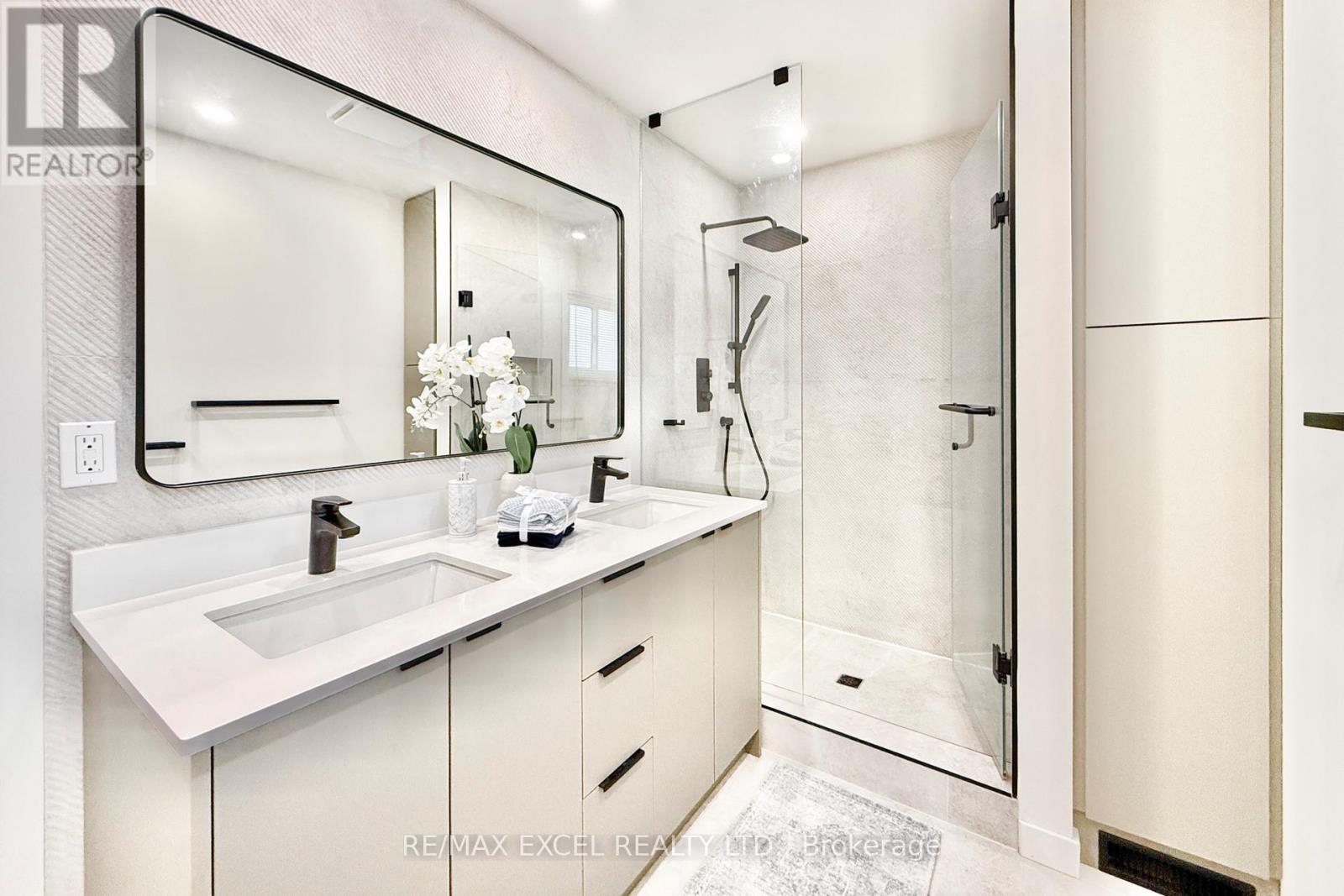150 TROTHEN CIRCLE - 17