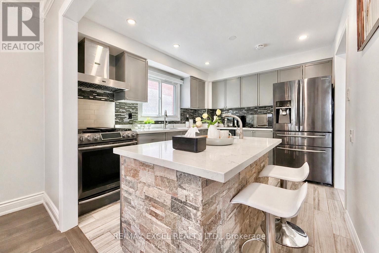 150 TROTHEN CIRCLE - 8