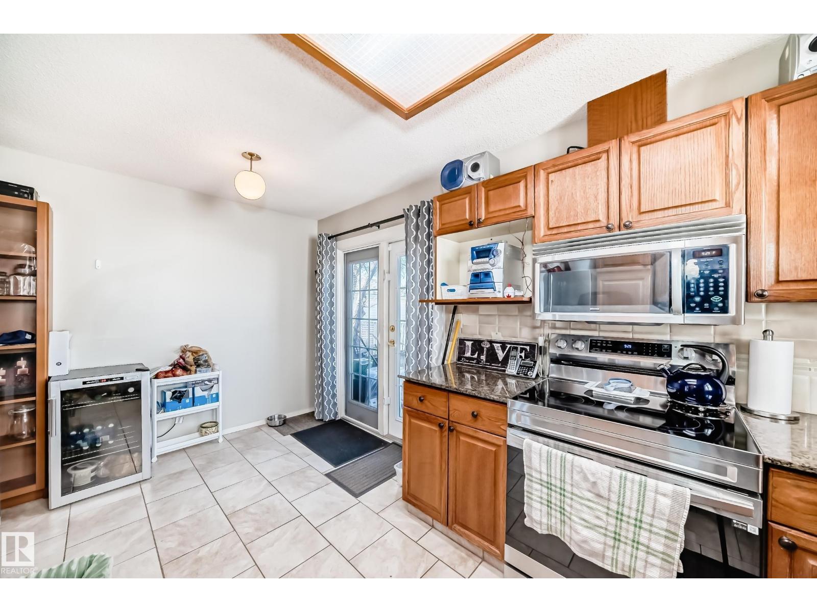 3218 36 ST NW, Edmonton
