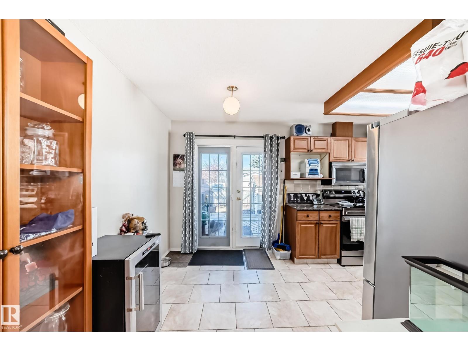 3218 36 ST NW, Edmonton