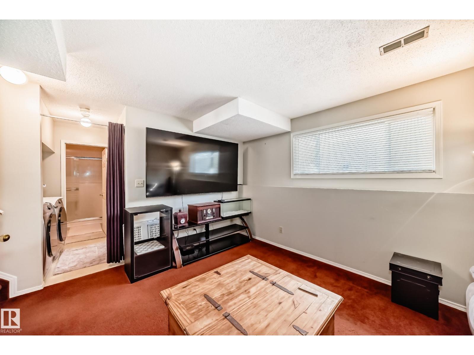 3218 36 ST NW, Edmonton