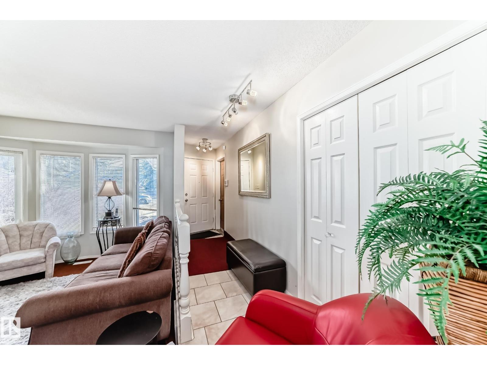 3218 36 ST NW, Edmonton
