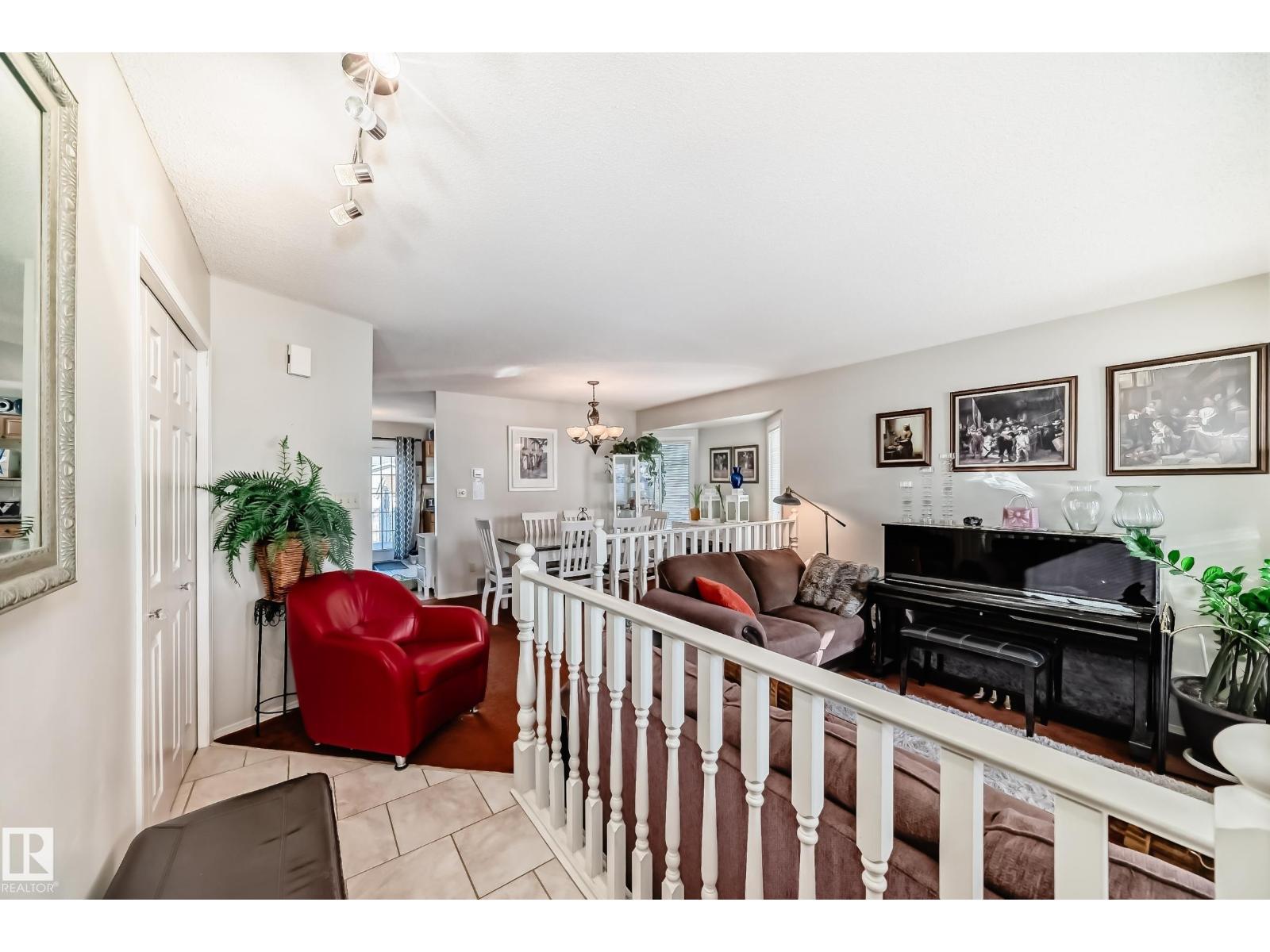 3218 36 ST NW, Edmonton