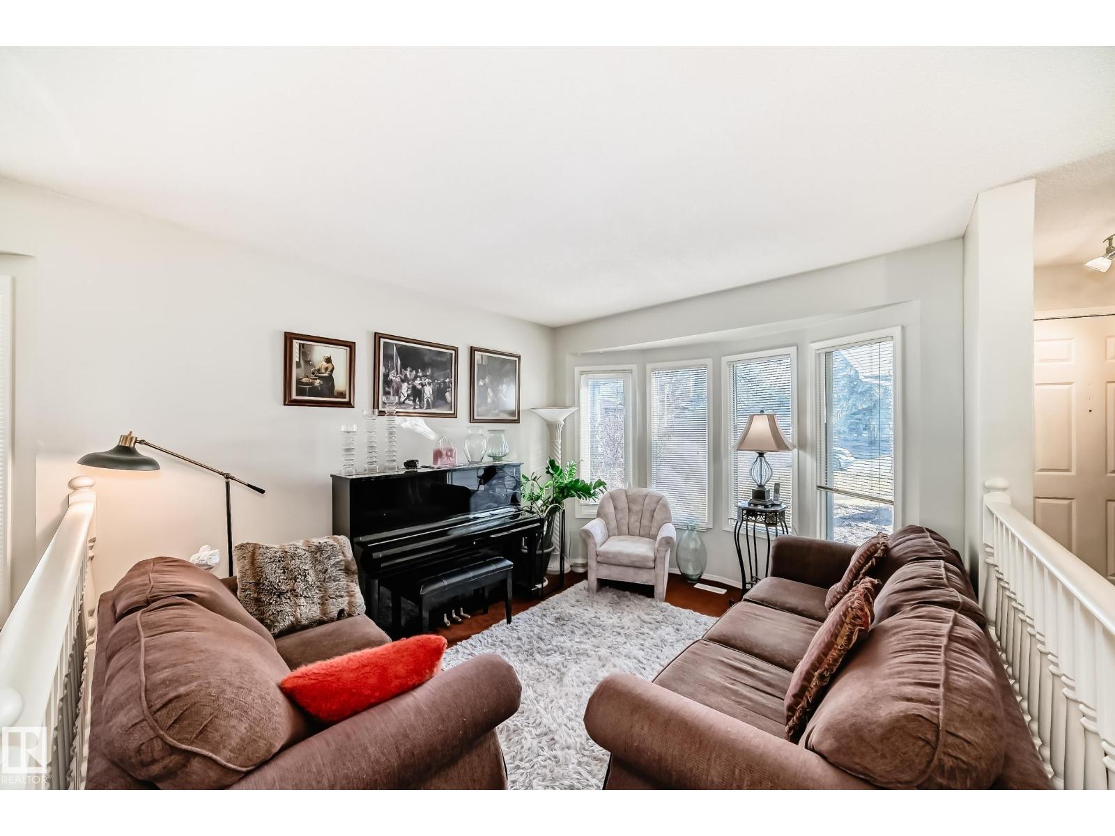 3218 36 ST NW, Edmonton