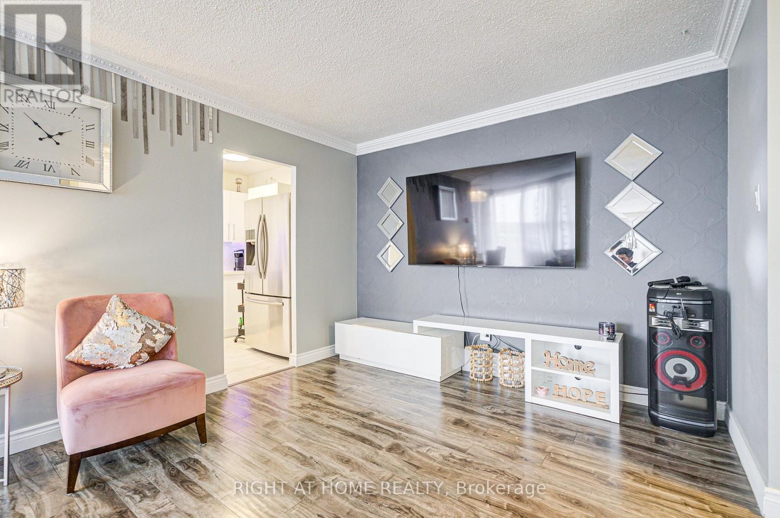 #607 180 DUDLEY AVENUE - 10