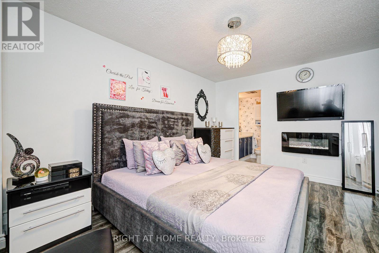 #607 180 DUDLEY AVENUE - 25