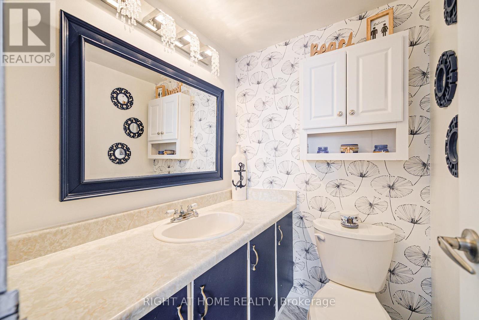 #607 180 DUDLEY AVENUE - 27