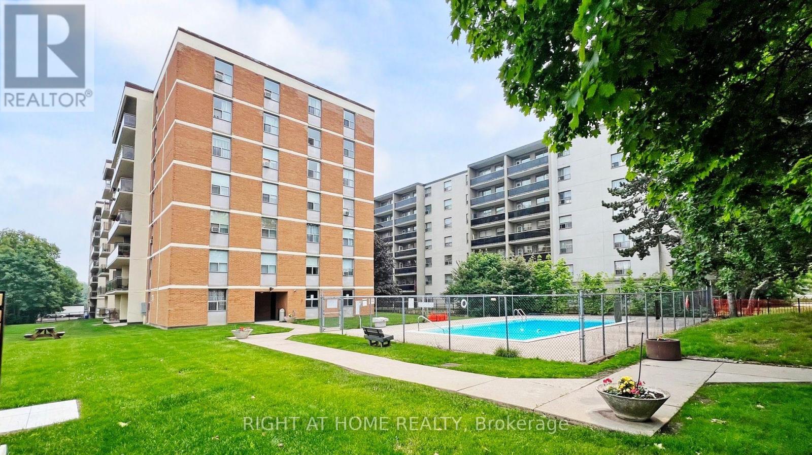 #607 180 DUDLEY AVENUE - 34