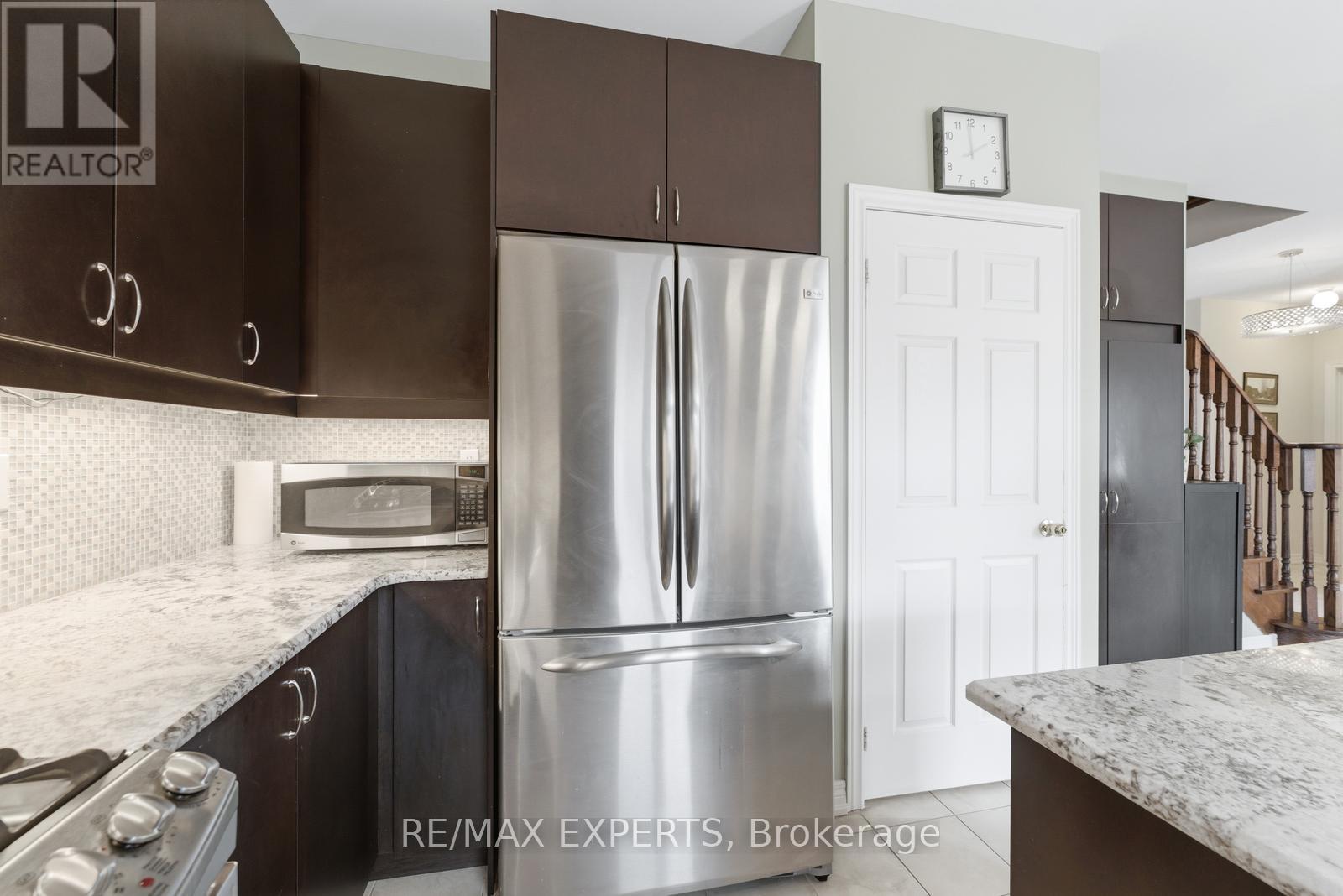 847 MEMORIAL CIRCLE - 16