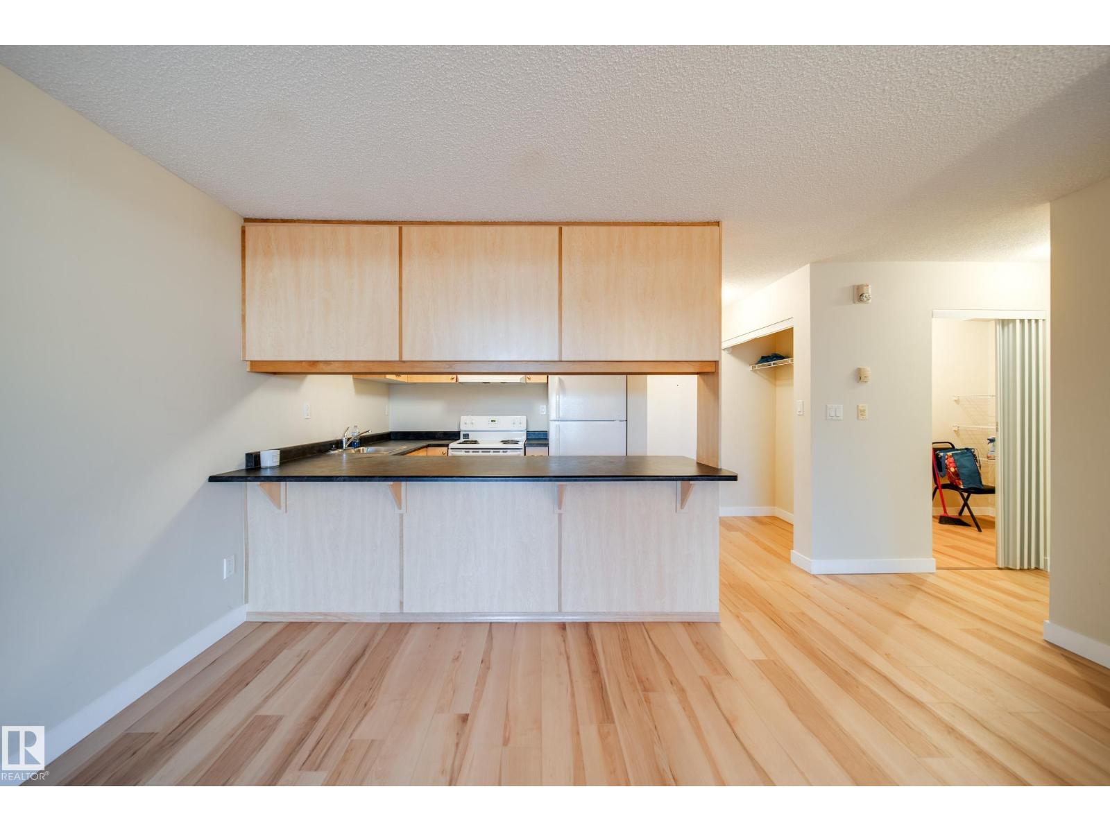 #106 2628 MILL WOODS RD E NW, Edmonton