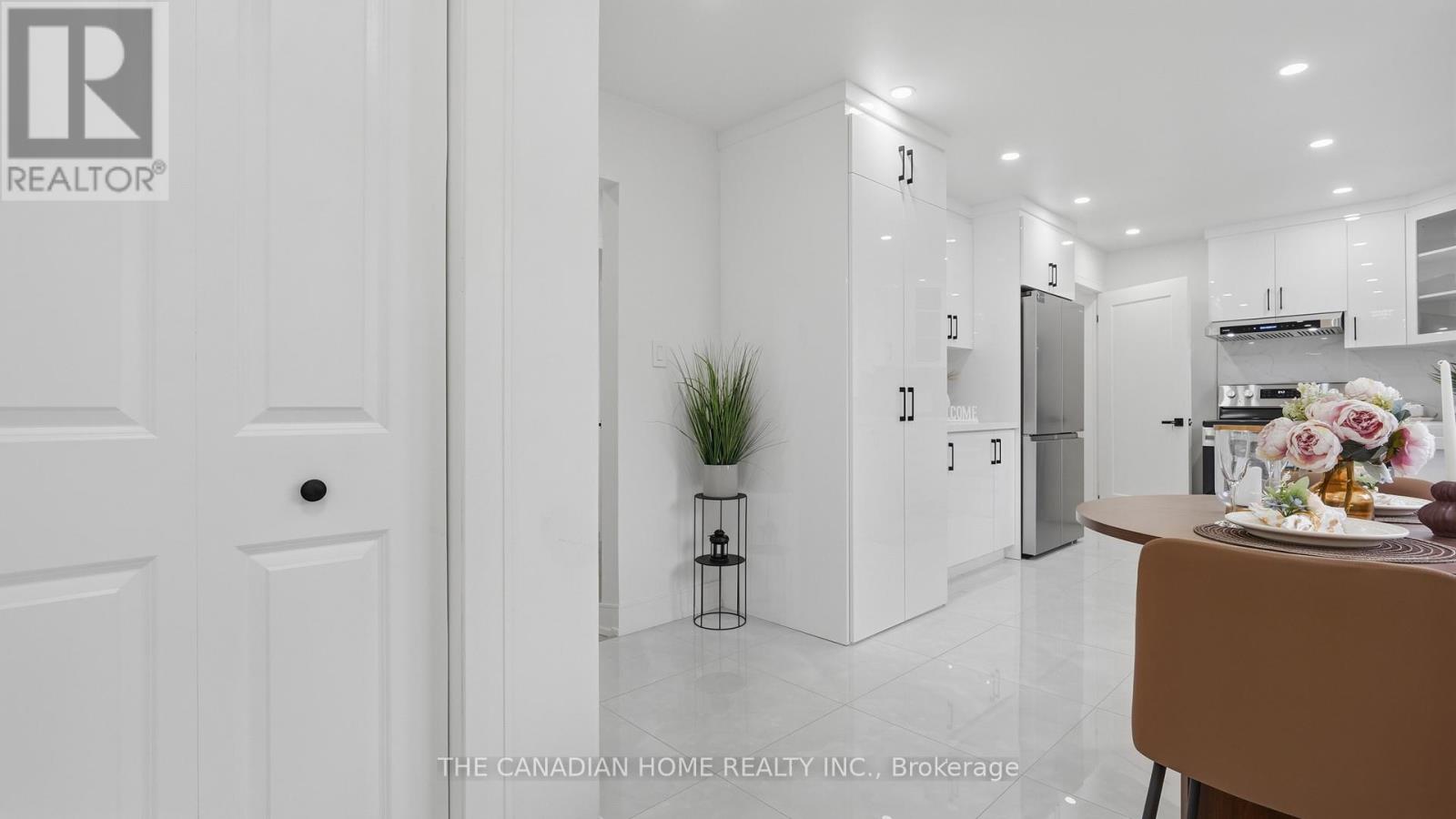 6041 CADHAM STREET - 6