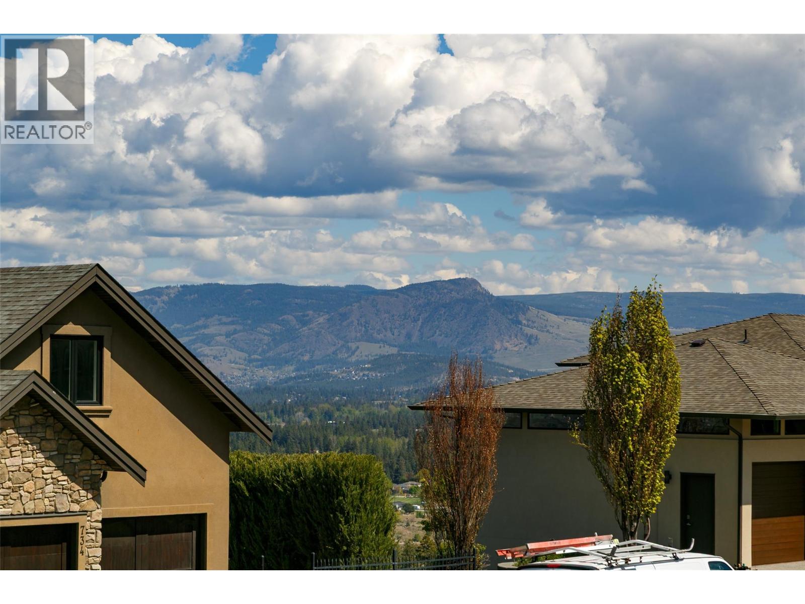  742 Crozier Avenue, Kelowna