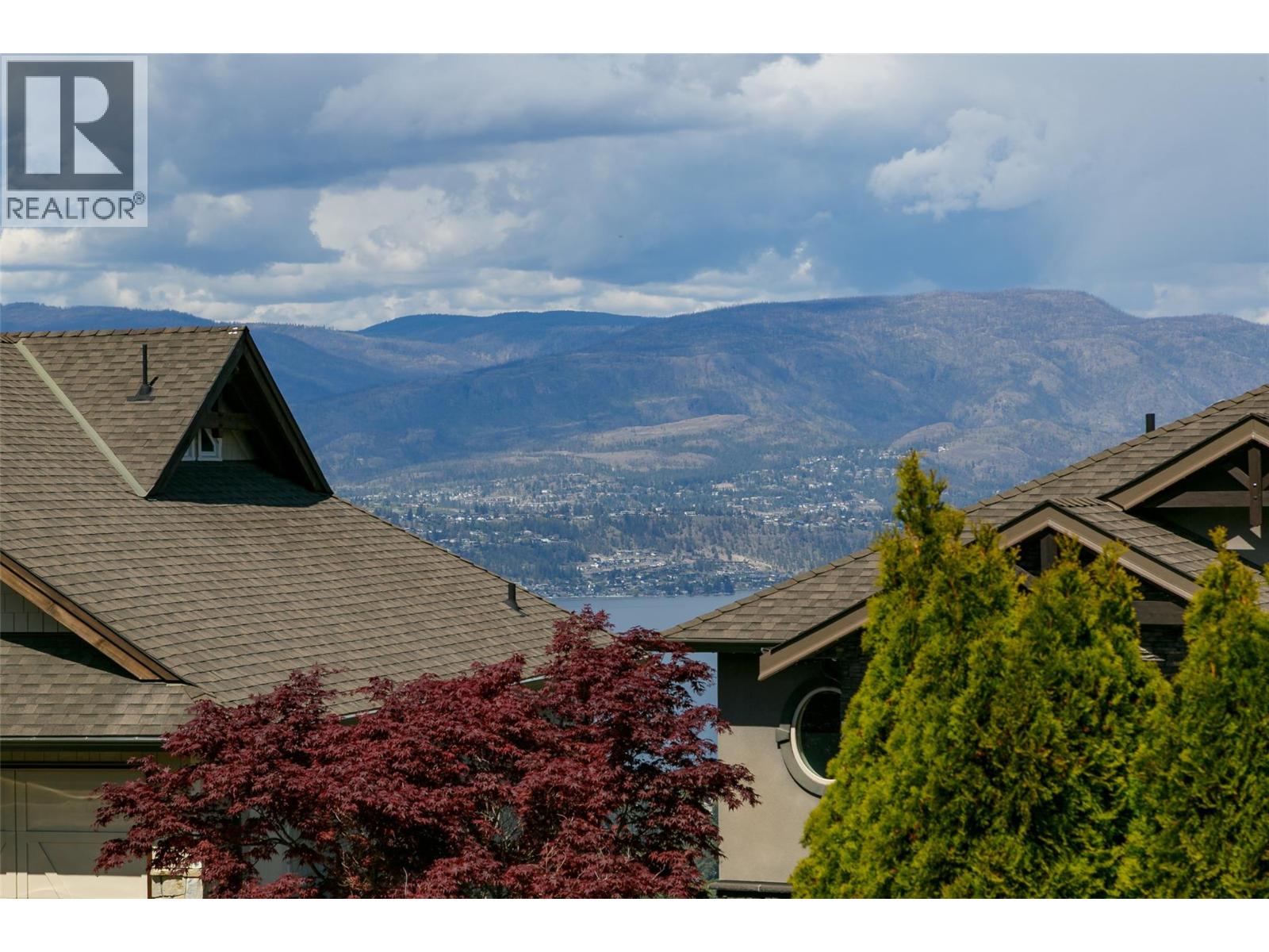  742 Crozier Avenue, Kelowna