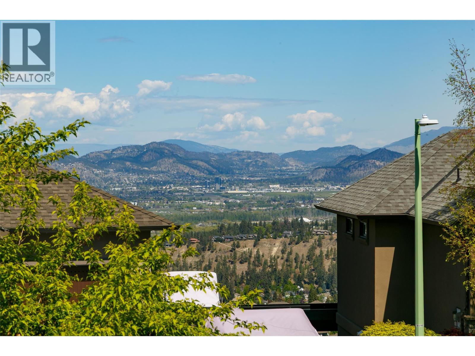  742 Crozier Avenue, Kelowna