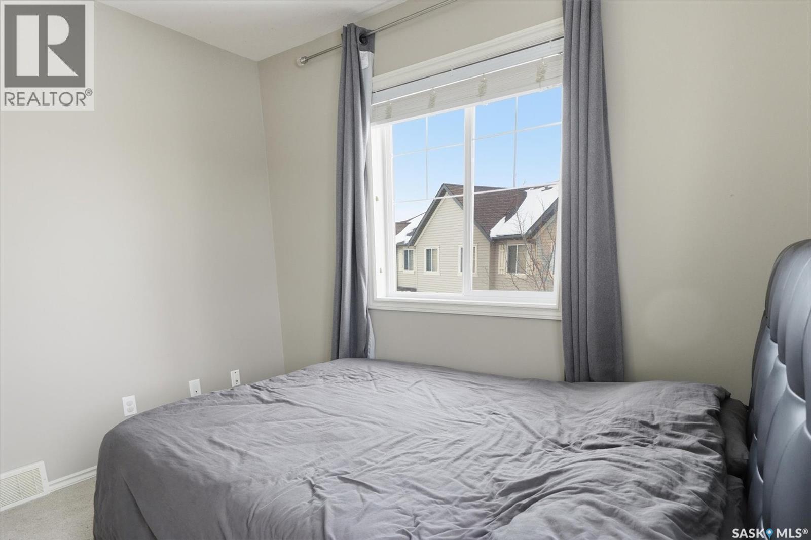 #405 615 Lynd CRESCENT - 22